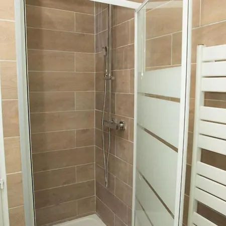 Evasion Tropicale - Studio Avec Spa, Cosy Et Renove Au Coeur De Soissons - 2 Pers Exterior foto
